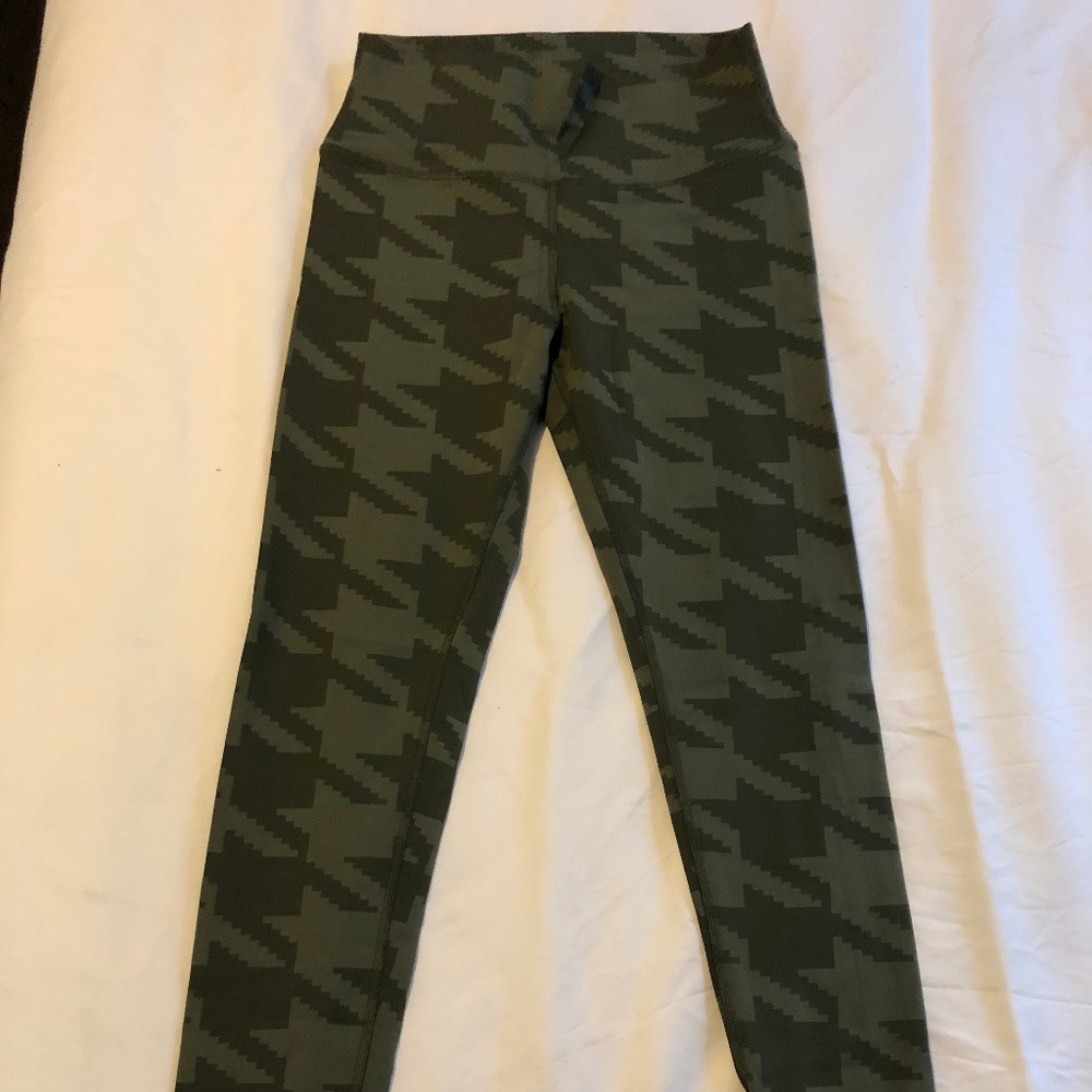Alo Leggings